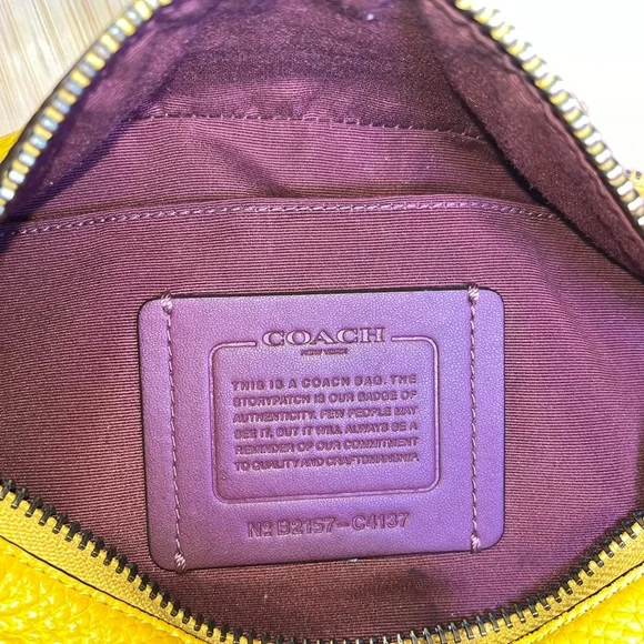 🔥 COACH PEPPLE LEATHER FANNY PACK WITH MED CORNER ZIP WALLET ORCHRE YELLOW KHAKI - Picture 4 of 11